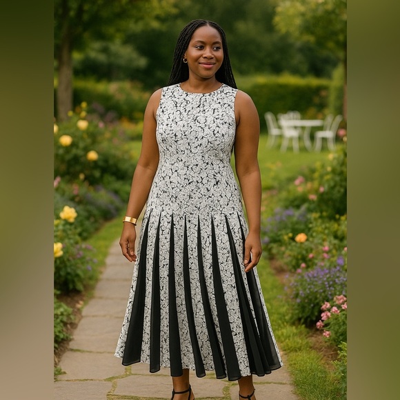 Tuckernuck Midnight Garden Dress Size 12 NWT Floral Pleated Sleeveless Midi - Picture 3 of 12